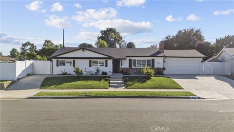 Photo of 449 Ben Court, Newbury Park, CA 91320 (MLS # SR26124874)