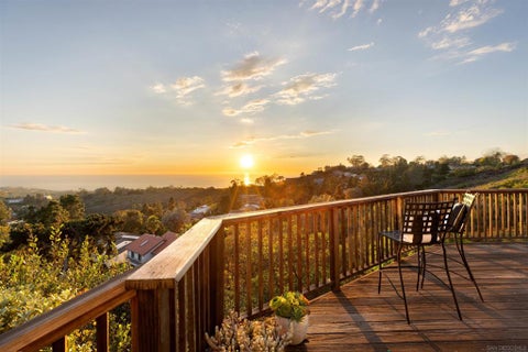 Photo of 7160 Caminito Pepino, La Jolla, CA 92037 (MLS # 260022635SD)