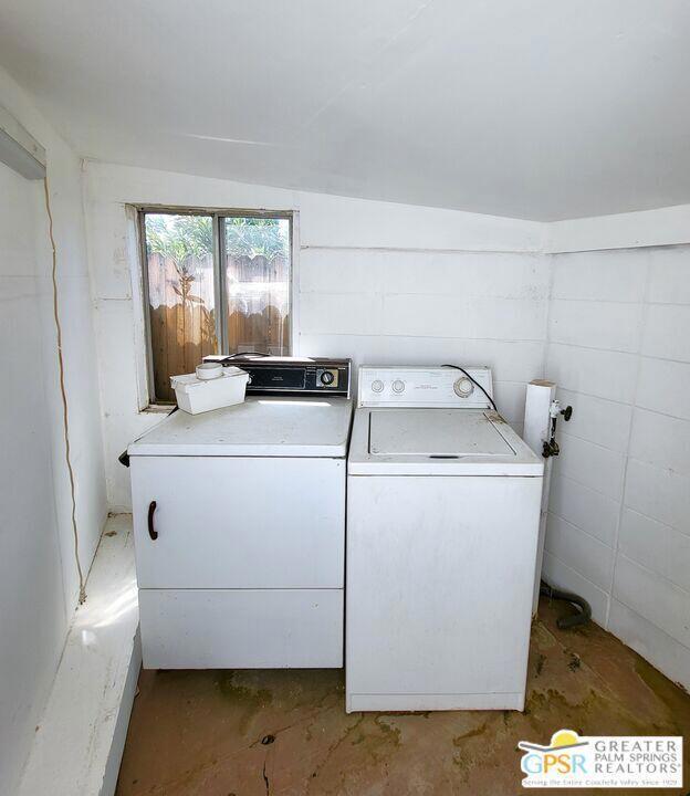 Desert Crest CC - Residential Lease