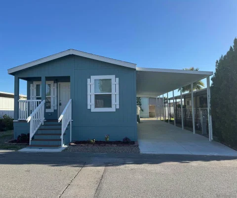 MLS: 250026681SD