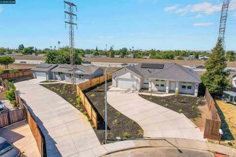 Photo of 2100 Paige Ct CT, Pittsburg, CA 94565 (MLS # 41144592)