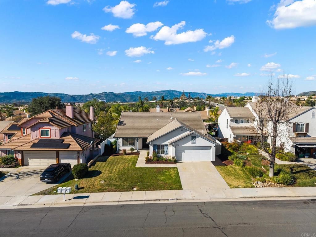 Photo of 39785 Spinning Wheel Drive Dr, Murrieta, CA 92562 (MLS # NDP2600507)