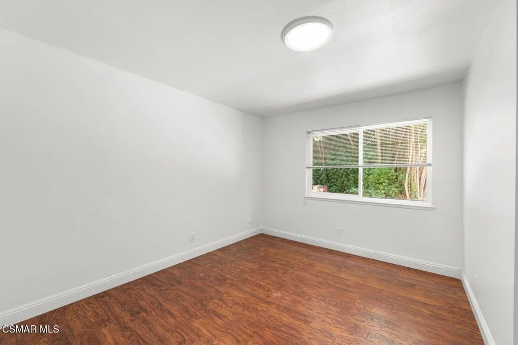 Agoura Hills, California 91301, United States, 4 Bedrooms Bedrooms, ,2 BathroomsBathrooms,Residential,Pending,214474