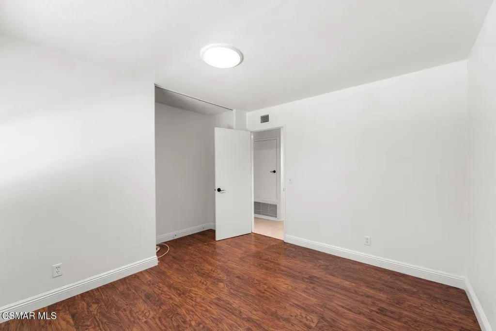 Agoura Hills, California 91301, United States, 4 Bedrooms Bedrooms, ,2 BathroomsBathrooms,Residential,Pending,214474