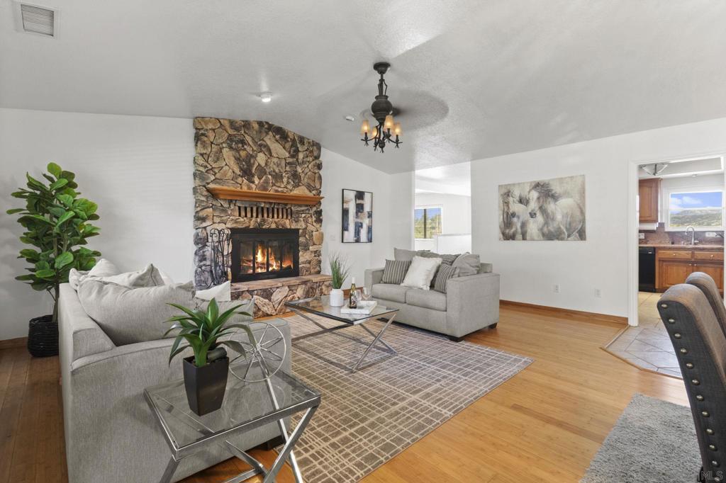 Ramona - Residential