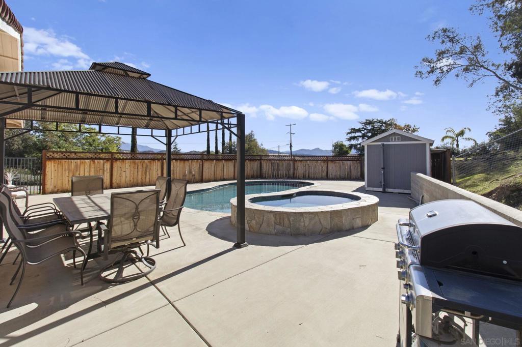 Ramona - Residential