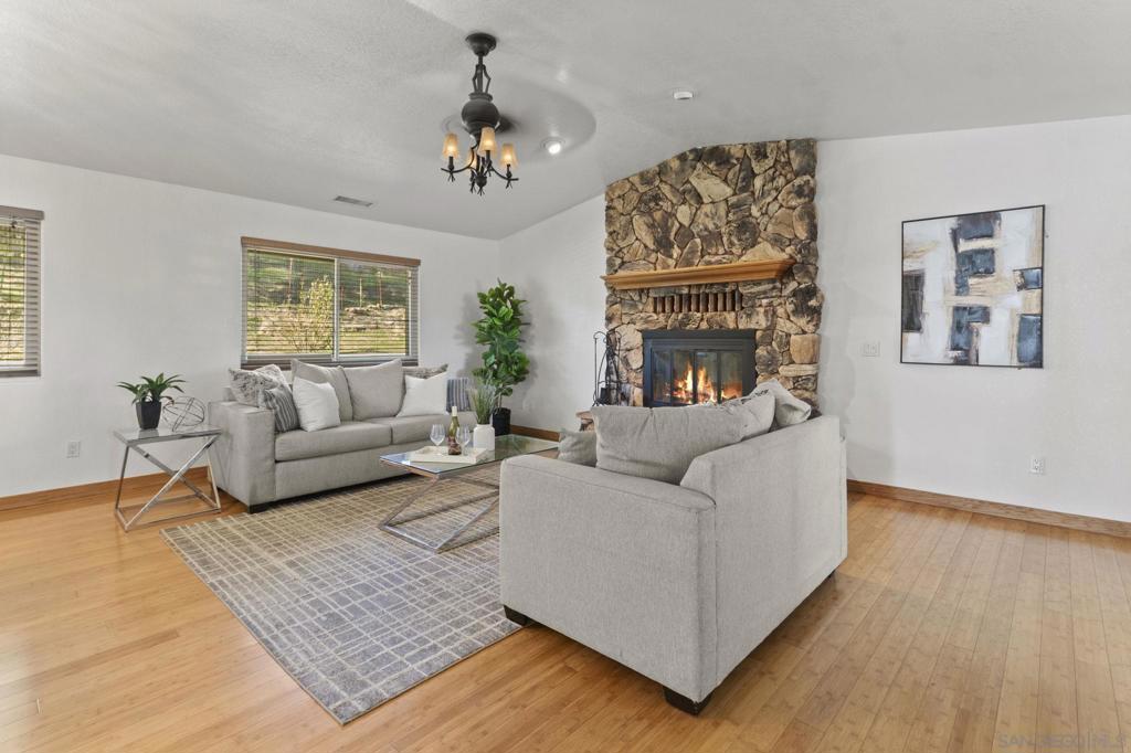 Ramona - Residential