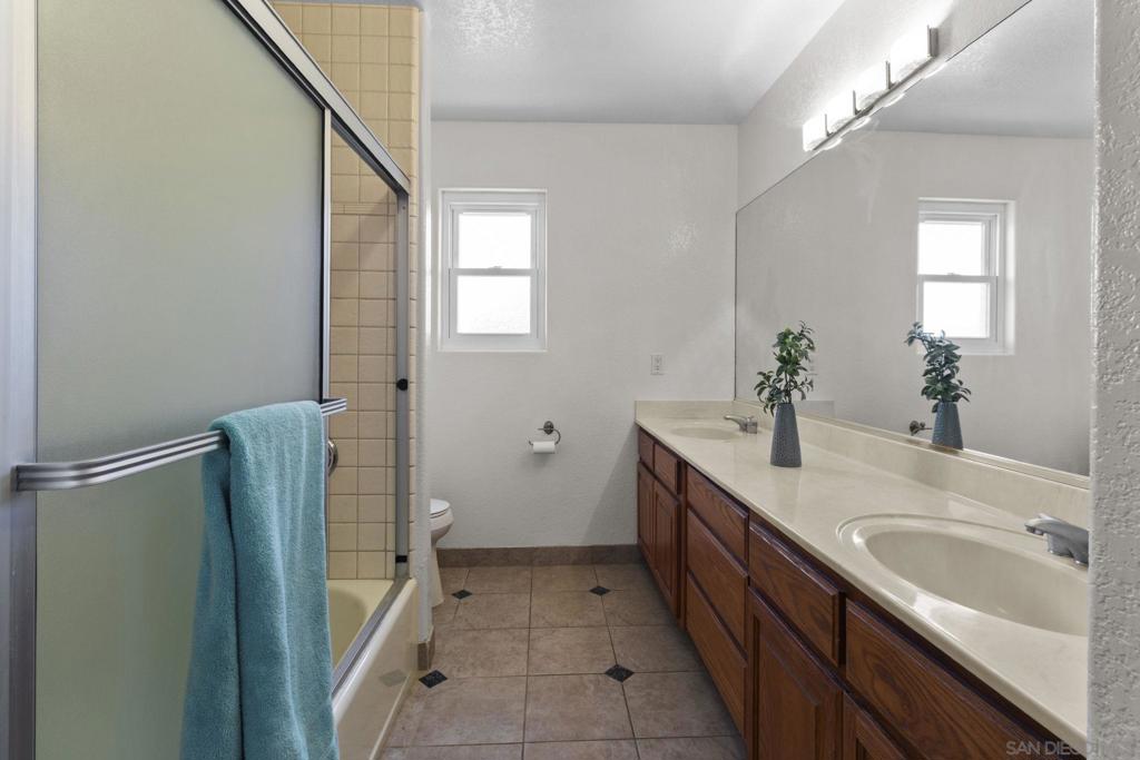 Ramona - Residential