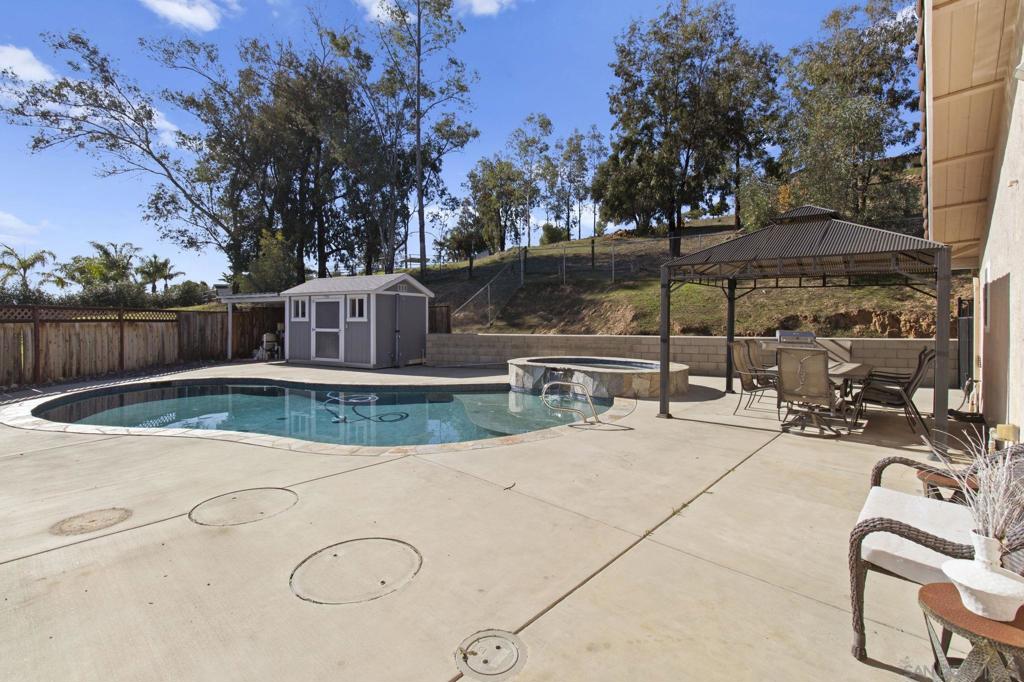 Ramona - Residential