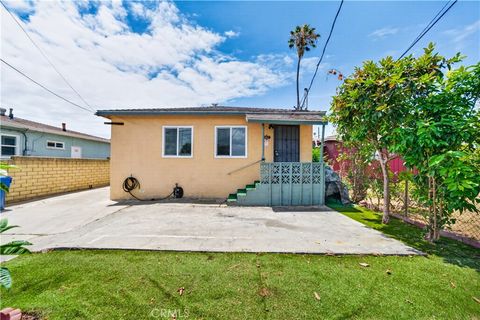 Photo of 981 W Upland AVE, San Pedro, CA 90731 (MLS # SB26114800)