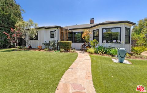 Photo of 11172 Braddock Drive, Culver City, CA 90230 (MLS # 26839217)
