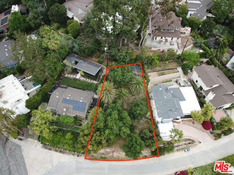Photo of 1457 Cheviotdale Drive, Pasadena, CA 91105 (MLS # 26849095)