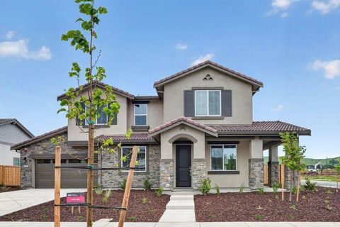 197 Golden Gate Lane Vacaville CA 95687