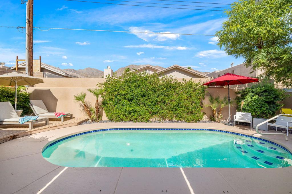 53045 Avenida Alvarado