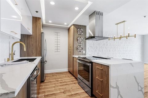 Tiny photo for 615 Esplanade #508, Redondo Beach, CA 90277 (MLS # SB25238600)