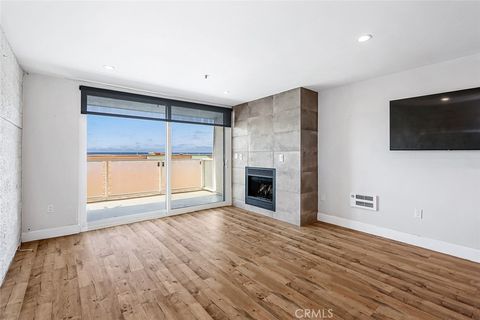 Tiny photo for 615 Esplanade #508, Redondo Beach, CA 90277 (MLS # SB25238600)