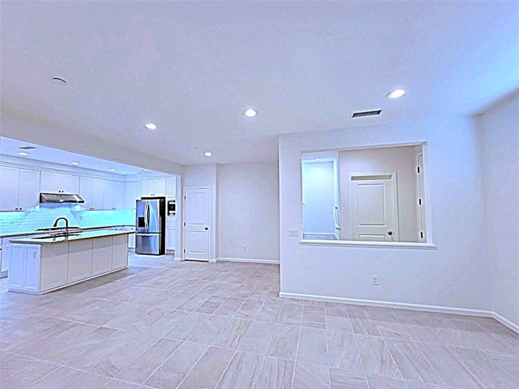 100 DESERT LOTUS, Irvine CA 92618 - Photo 51