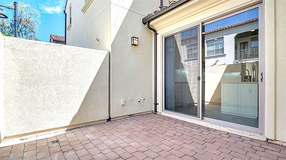 100 DESERT LOTUS, Irvine CA 92618 - Photo 62