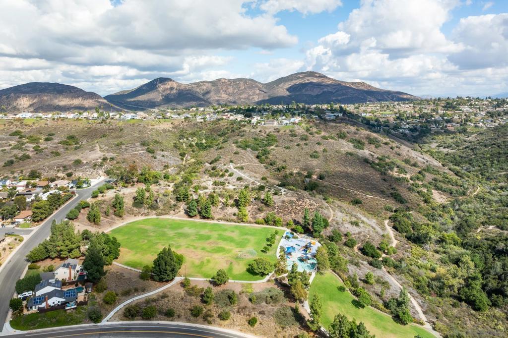 Del Cerro - Residential