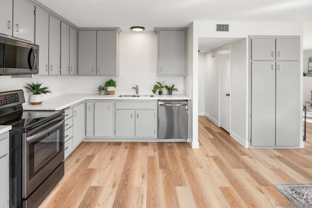 Del Cerro - Residential