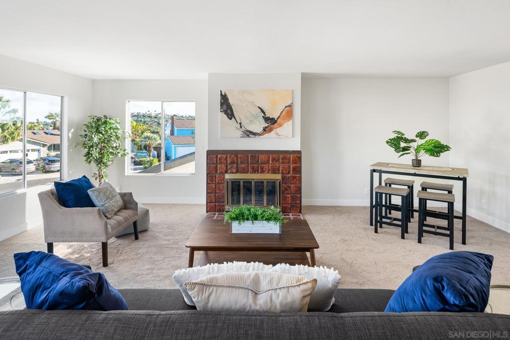Del Cerro - Residential