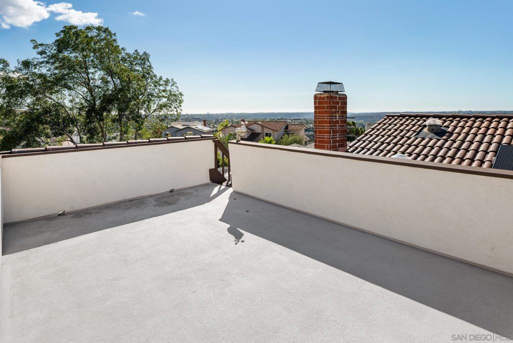 Del Cerro - Residential