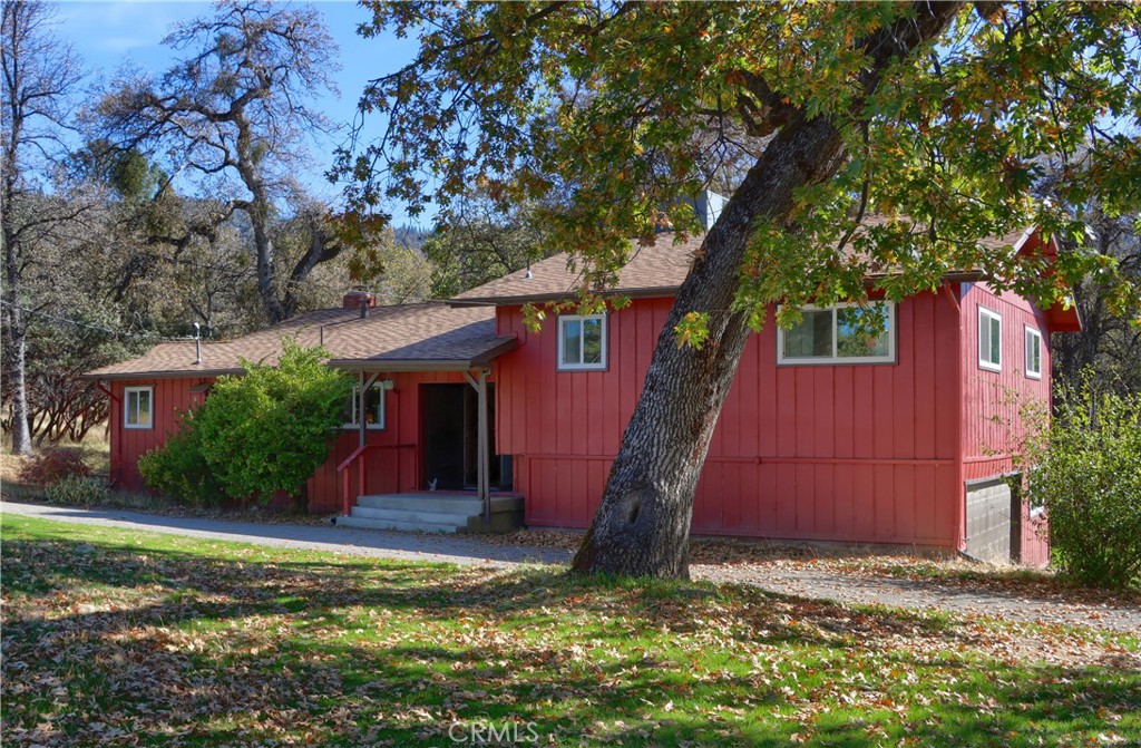 Properties 2 42896 Country Club Drive E