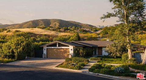 Photo of 6328 Paseo Canyon Drive, Malibu, CA 90265 (MLS # 26828675)
