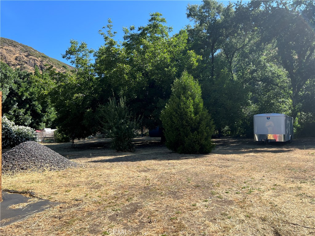 5128 W State Highway 20