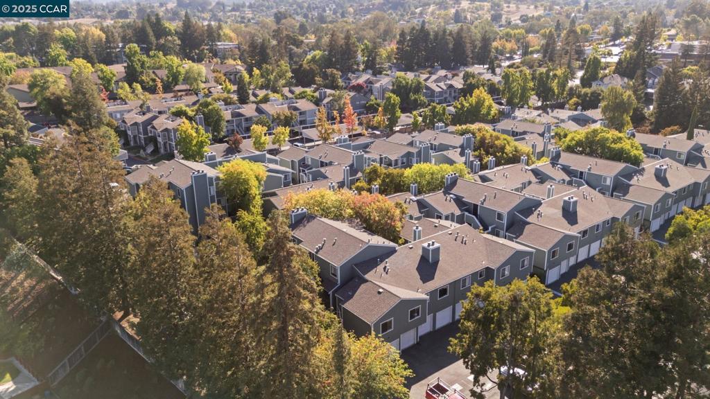 MAYWOOD VILLAGE - Residential