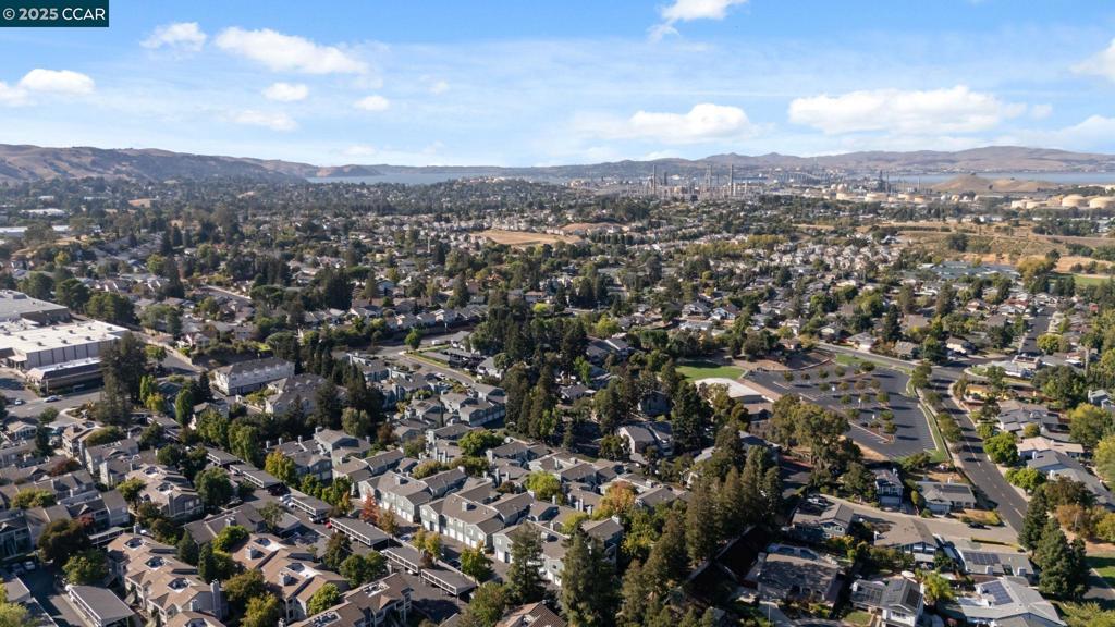 MAYWOOD VILLAGE - Residential