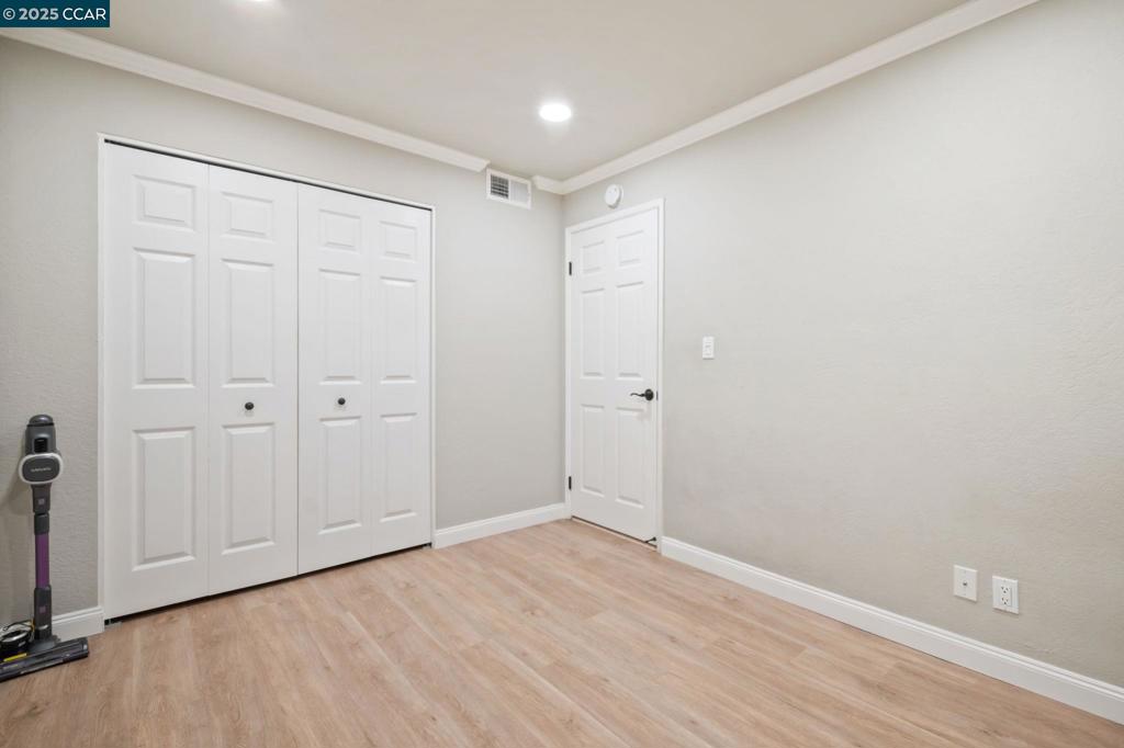 MAYWOOD VILLAGE - Residential