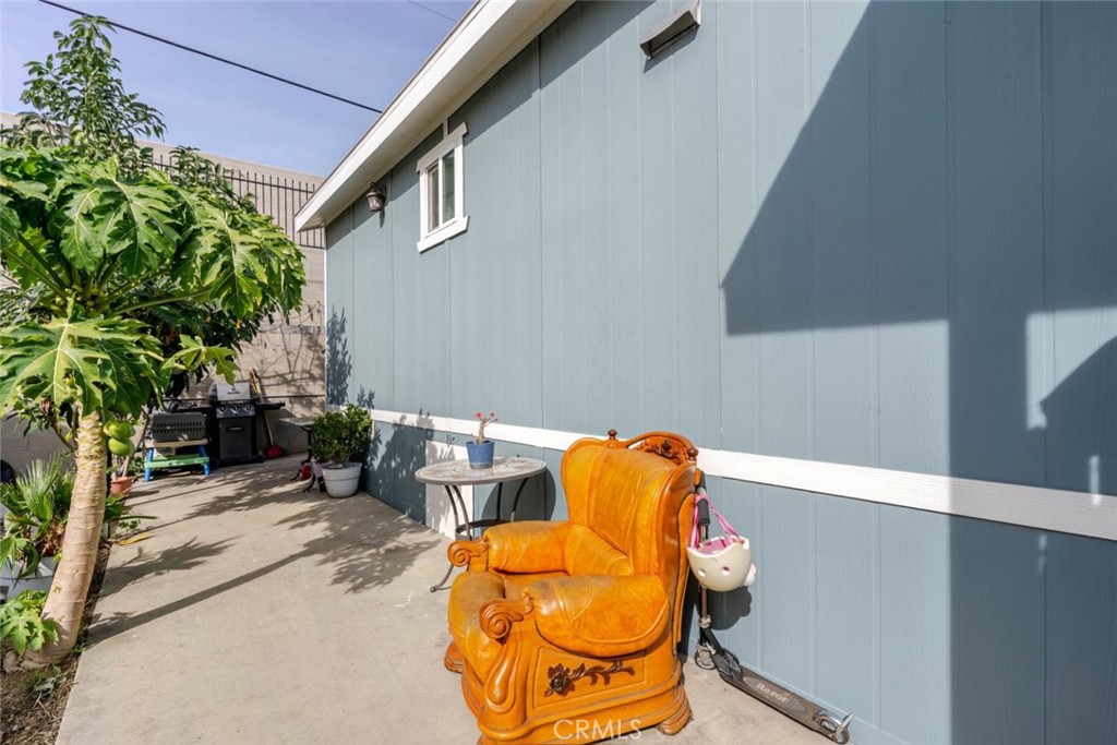 10471 Glenoaks Boulevard 52