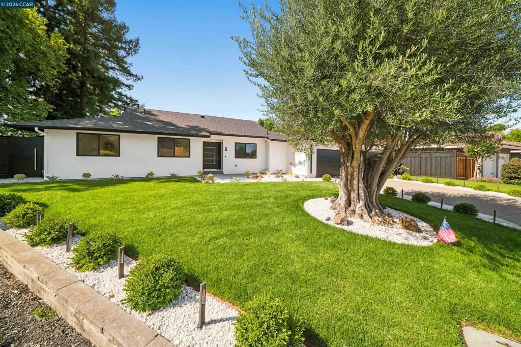 177 Saint Helena Ct