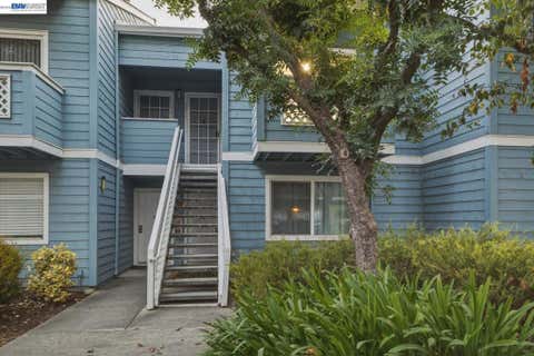 Photo of 1511 Four Oaks Cir CIR, San Jose, CA 95131 (MLS # 41144828)