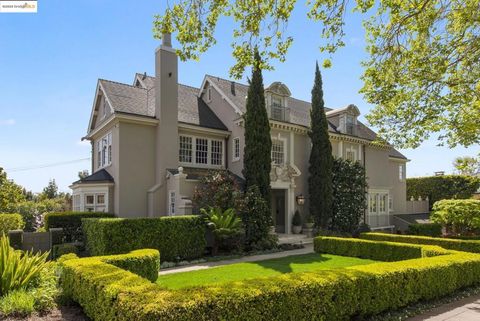44 Farragut Ave Piedmont CA 94610