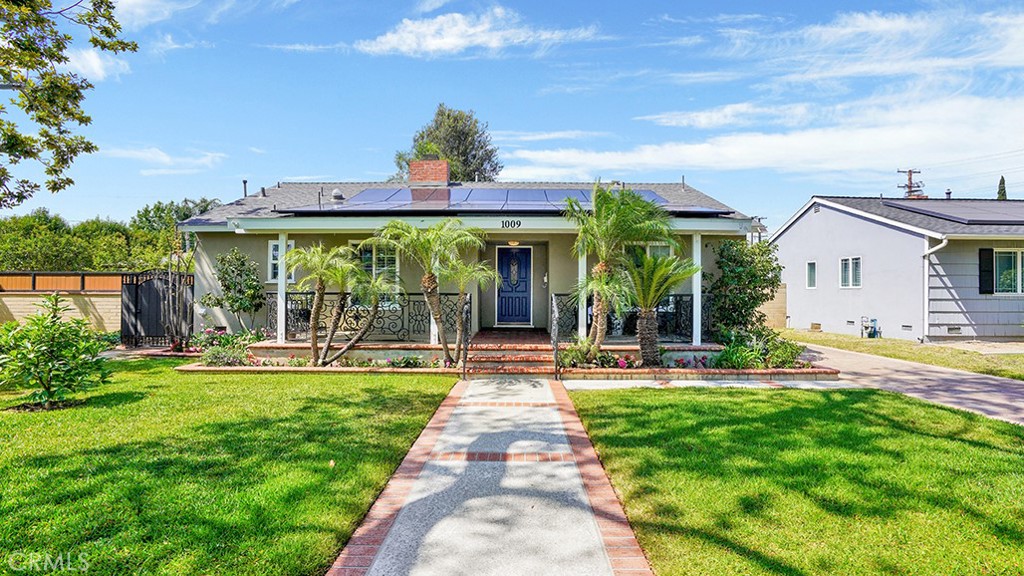 1009 E Buffalo Avenue