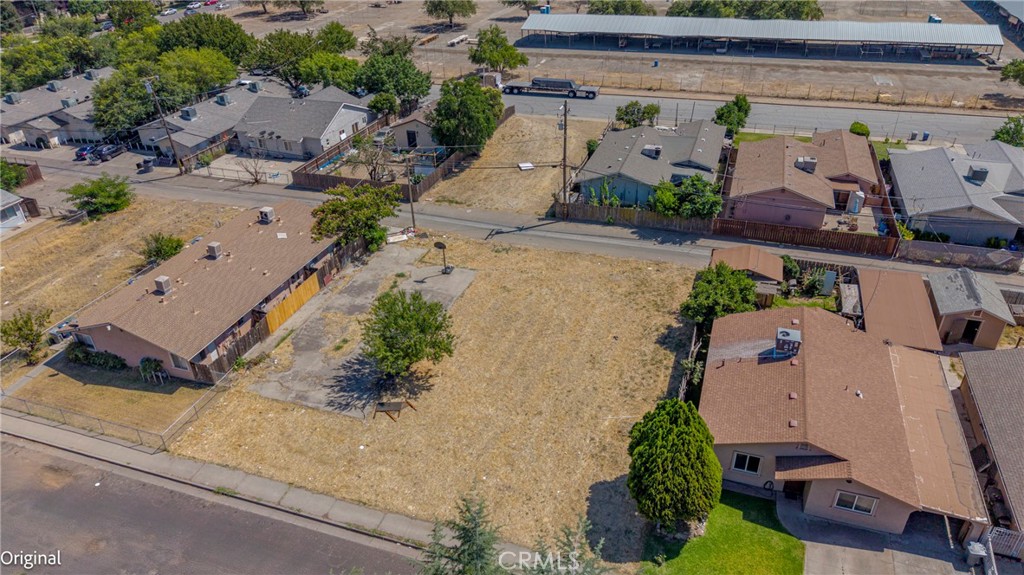230 E 10th