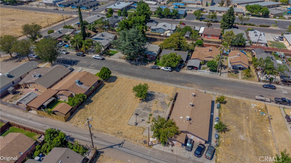 230 E 10th