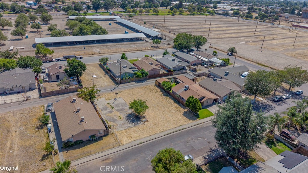 230 E 10th