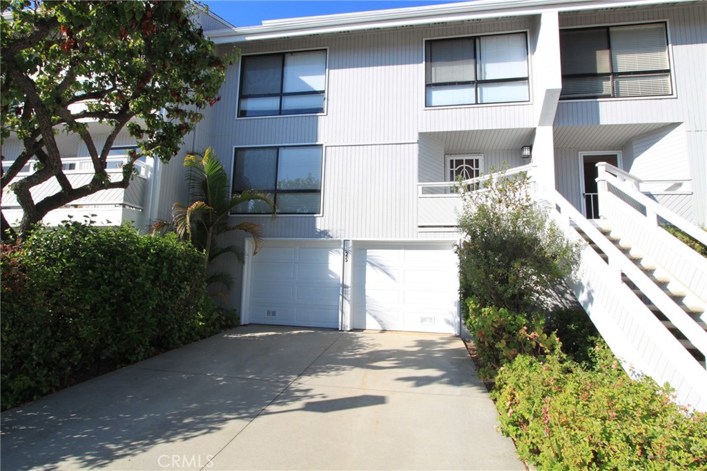 Available to view starting August 2 — more photos coming soon! This spacious Newport townhouse offers a bright, open floorplan with direct access from the attached garage. Enjoy the coastal lifestyle with just a 10-minute walk to the beach and a 5-minute stroll to the new blufftop park. Located in a well-maintained community featuring a pool and tennis courts, this home combines comfort, convenience, and the best of Newport living. Don’t miss it!