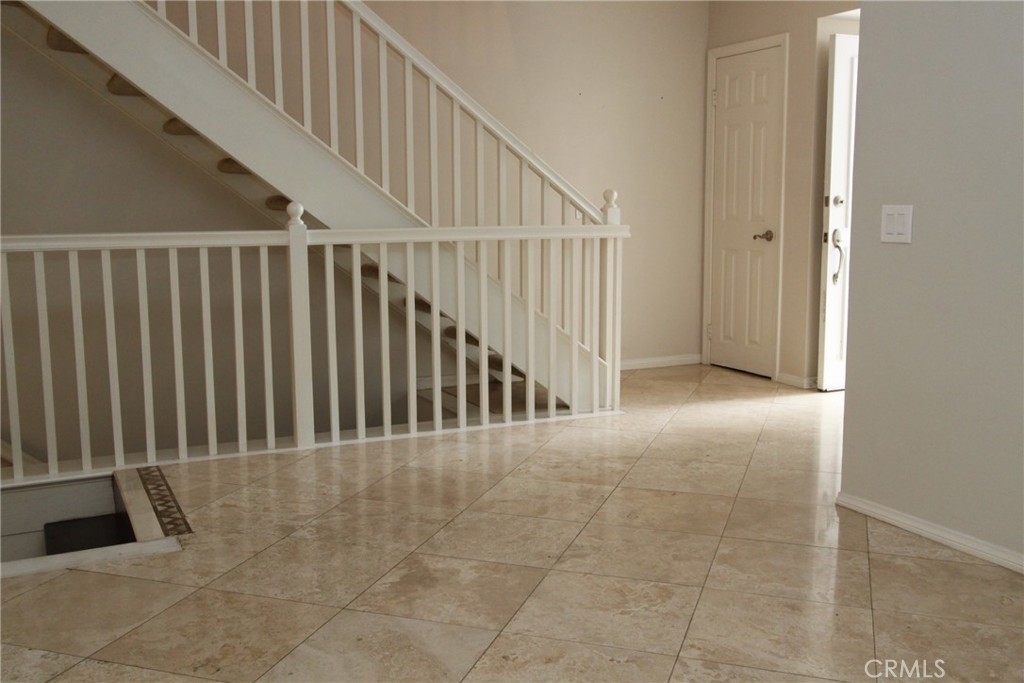 25 Escapade Court 284