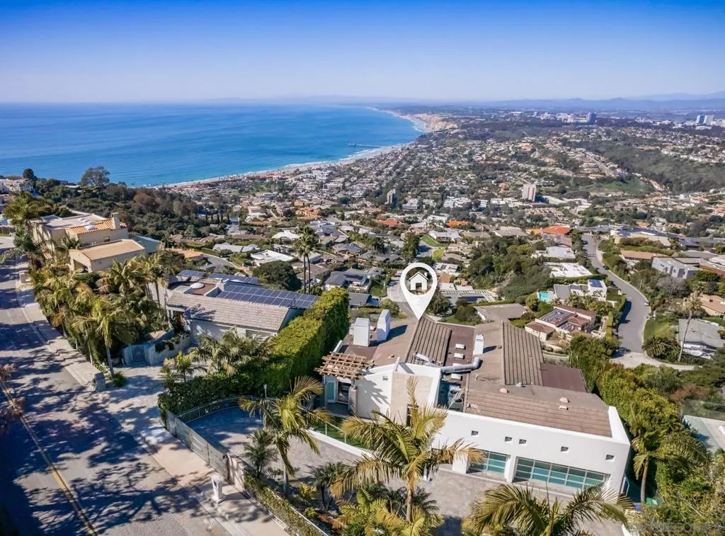 La Jolla, California 92037, United States, 4 Bedrooms Bedrooms, ,6 BathroomsBathrooms,Residential,Active,115525