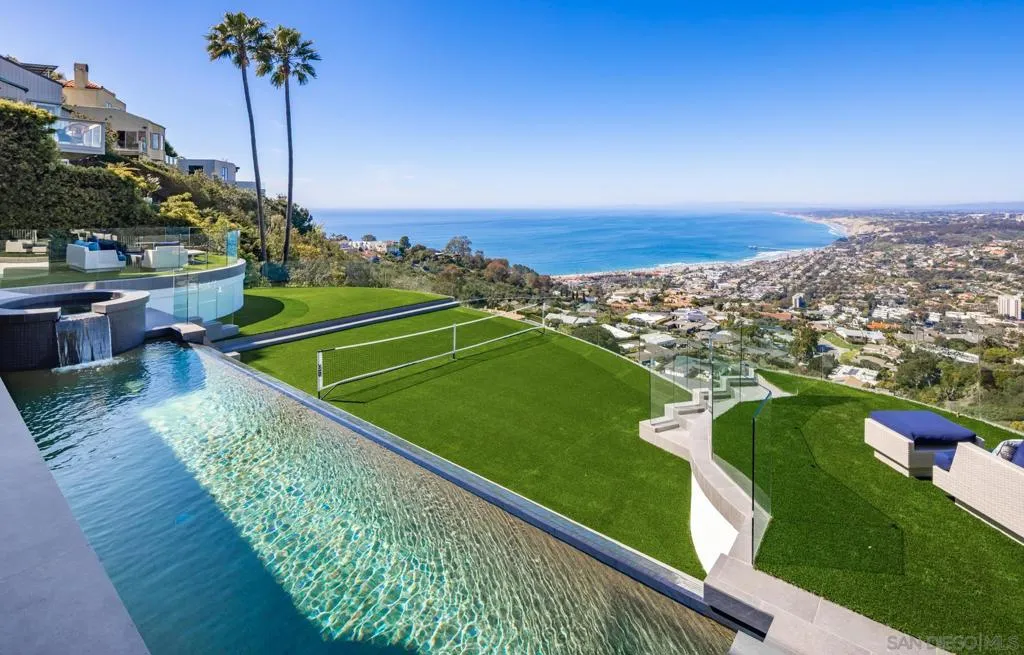 La Jolla, California 92037, United States, 4 Bedrooms Bedrooms, ,6 BathroomsBathrooms,Residential,Active,115525