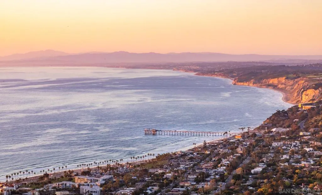 La Jolla, California 92037, United States, 4 Bedrooms Bedrooms, ,6 BathroomsBathrooms,Residential,Active,115525