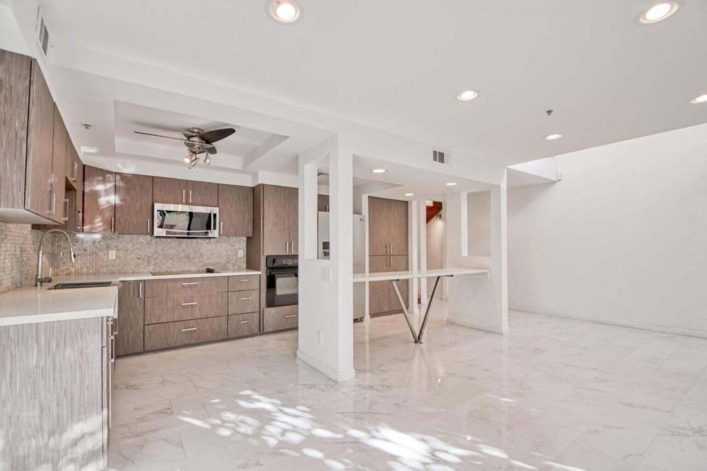 Village Racquet Club - Residential