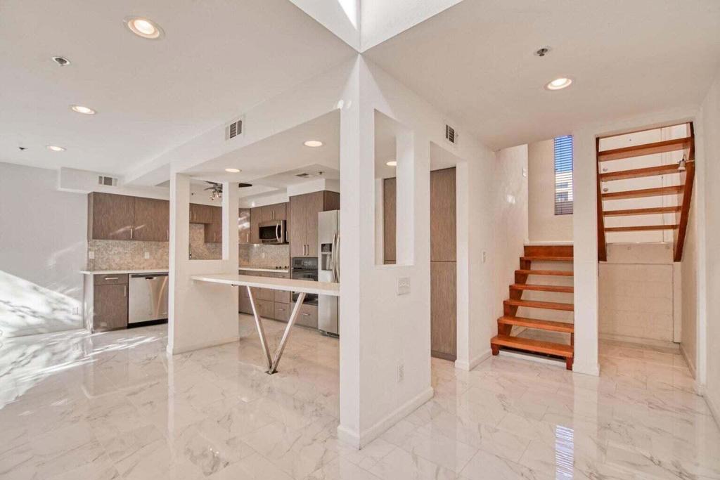 Village Racquet Club - Residential