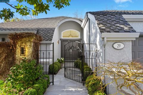 Photo of 29 29 Deer Meadow Pl Pl, Danville, CA 94506 (MLS # 41125956)