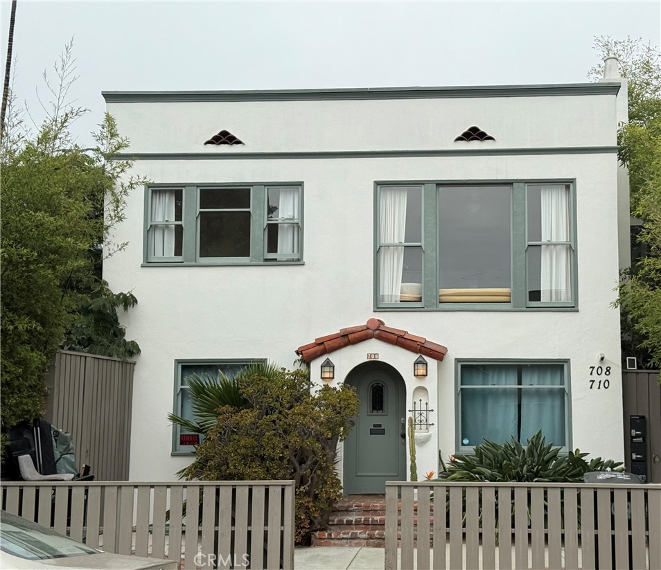 Welcome to this lush oasis in the heart of Venice. This is a peaceful apartment community with three units in the front building and a separate bungalow in the rear. Just a few blocks away from the beach, shopping on Abbot Kinney, dining on Rose Ave, and the historic Venice Canals, this beautiful 1-bedroom, 1-bath lower rear unit has been transformed into a bright, luxurious retreat with all the latest conveniences that include a spacious bathroom with radiant floors, designer kitchen with white oak cabinets and integrated appliances. The outdoor firepit with plentiful seating and gas grill for those backyard barbecues are just a few amenities available for your enjoyment. Laundry onsite shared with one other unit. Street parking only. One small pet okay.