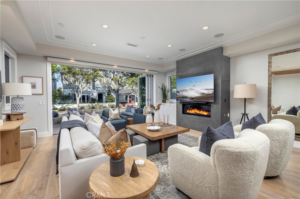 Balboa Peninsula Point (BLPP) - Residential